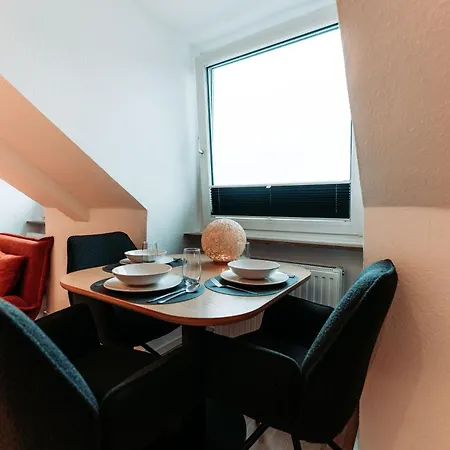Peaceful Modern With Festung View Near Hbf Apartment