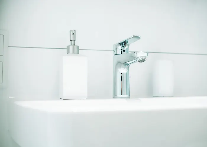 Peaceful Modern With Festung View Near Hbf Apartamento